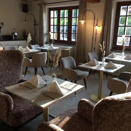 Relais 3* Manderen